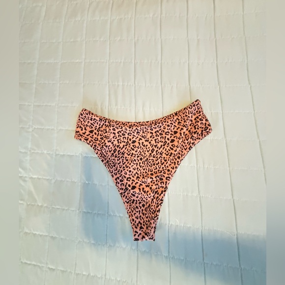SHEIN Leopard Print Bikini Bottoms - Picture 4 of 5